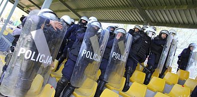 Przeciwko agresji presudokibiców. Ponad 200 policjantów ćwiczyło na stadionie