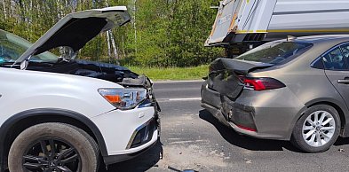 Wypadek w Stalach. Jedna osoba w szpitalu [ZDJĘCIA]