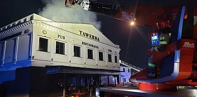 Nocny dramat w Sandomierzu! Spłonął popularny hotel [ZDJĘCIA]