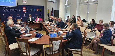 "Porodówka" w Nowej Dębie zlikwidowana. Radni powiatowi zdecydowali