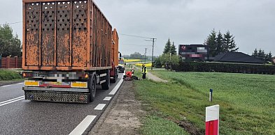 Poważny wypadek na DK9 w gm. Klimontów. Rowerzysta potrącony przez ciężarówkę
