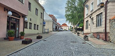 Ulica na sandomierskiej starówce do remontu