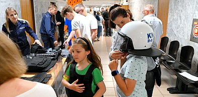 Z granatnikiem w sądzie. Tłumy na Nocy Otwartych Sądów w Tarnobrzegu [ZDJĘCIA]