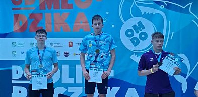 Pięć medali zawodników UKS Delfin Tarnobrzeg w Warszawie