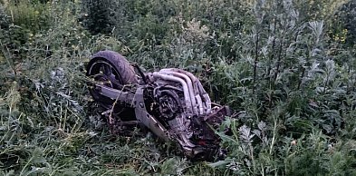 Zderzenie osobówki z motocyklem na DK79. Motocyklista był nietrzeźwy