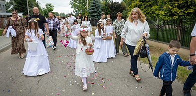 Boże Ciało i procesja na osiedlu Sobów w Tarnobrzegu [ZDJĘCIA]