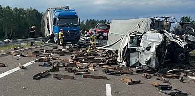 Groźny wypadek na S19 koło Domostawy. Utrudnienia trwały kilkanaście godzin