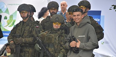 Drugi dzień Militariady w Nowej Dębie. Nie brakuje atrakcji [ZDJĘCIA]