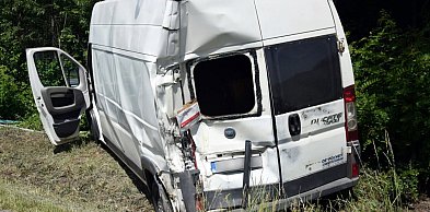Zderzenie trzech pojazdów w Stalach. Mandat dla kierowcy ciężarówki