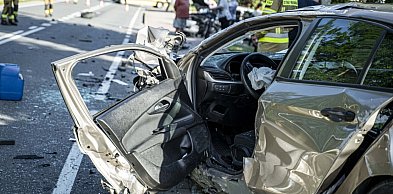 Zasłabł za kierownicą i zderzył się z Audi