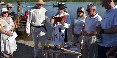 IV Sandomierskie Wianki Flisackie rozpoczęte [ZDJĘCIA]