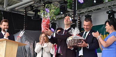Pomidor królował w Dwikozach. Bayer Full rozpoczął świętowanie [ZDJĘCIA]