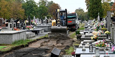Na Cmentarzu Parafialnym w Tarnobrzegu trwa remont [ZDJĘCIA]-226419