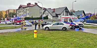 Wypadek w Tarnobrzegu. Dwie kobiety trafiły do szpitala [ZDJĘCIA]-226722