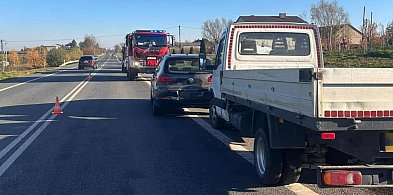 Zderzenie dwóch samochodów na DK77 gminie Obrazów-227174