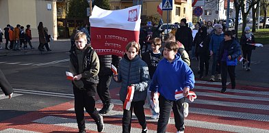 Marsz Niepodległości przeszedł ulicami Tarnobrzega [ZDJĘCIA]-227411