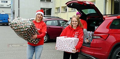 Weekend cudów w Tarnobrzegu. Szlachetna Paczka dla 44 rodzin [ZDJĘCIA]-228585