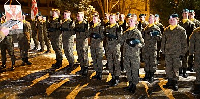 Tarnobrzeg pamięta o "Jędrusiu". Uroczystość przy pomniku legendarnego partyzanta-229417