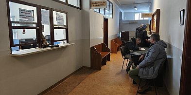 Dłuższe godziny pracy PUP i Wydziału Komunikacji w powiecie tarnobrzeskim-229516