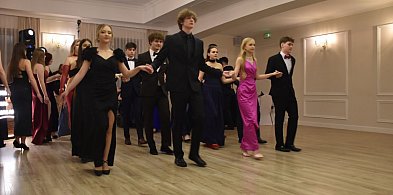 Wyjątkowa studniówka Zespołu Szkół nr 1 w Nowej Dębie [ZDJĘCIA]