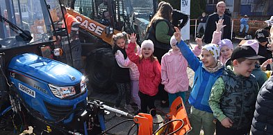 Festiwal Zawodów w Tarnobrzegu przyciągnął tłumy uczniów i wystawców