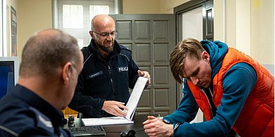 SuperDzielnicowy z Rudnika nad Sanem zagrał w serialu!-227156