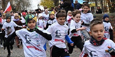 Ponad 150 dzieci pobiegło dla Niepodległej w Tarnobrzegu! [ZDJĘCIA]-227357