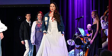 Lasowiackie Inspiracje na scenie Miejskiego Domu Kultury w Stalowej Woli [FOTO]-228988