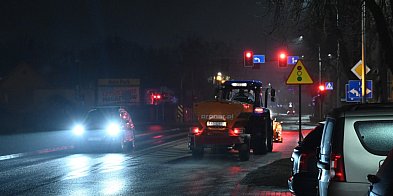 Lód na drogach i chodnikach! Na ulice Tarnobrzega...-229030