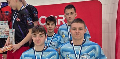 UKS Delfin Tarnobrzeg zdominował zawody. 37 medali i triumf w klasyfikacji