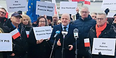 Polityczne starcie w cieniu konwencji PiS. KO żąda podpisu pod SAFE i...