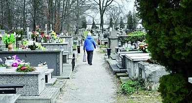 Bezprawne opłaty na cmentarzach?  [Czytaj w gazecie]-226892