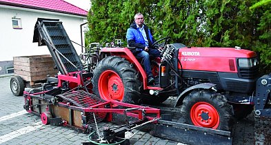 Zbudował kombajn do zbioru jabłek [Czytaj w gazecie]-226889