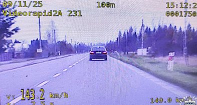 Gnał przez teren zabudowany, mając prawie 150 km/h na liczniku-227327