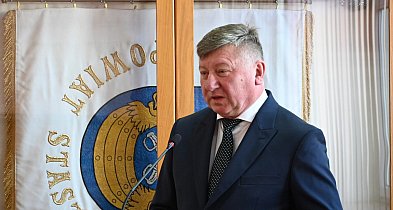 Jest nowy radny powiatu staszowskiego. Objął mandat po zmarłym koledze