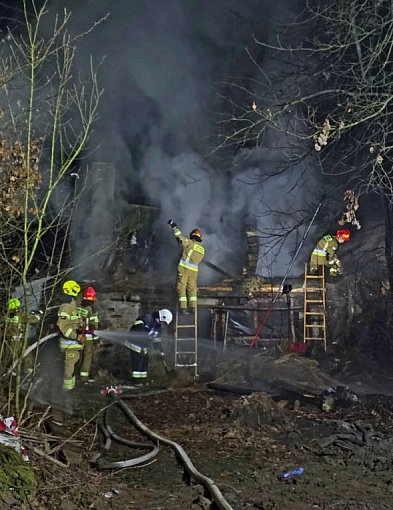 Nocna tragedia pod Osiekiem. Nie żyje 65-letni mężczyzna [ZDJĘCIA]-228108