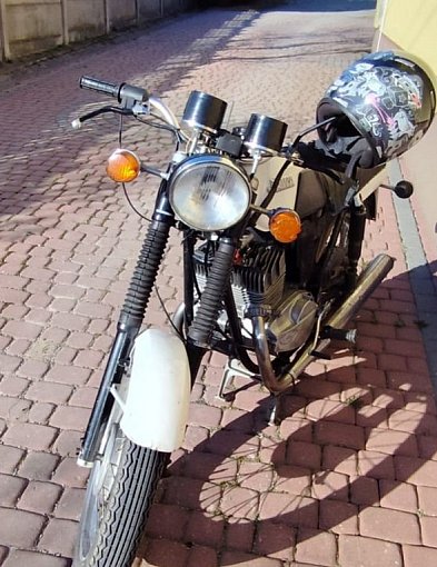 Pijany i bez uprawnień jechał niezarejestrowaną Jawą! 35-latek trafi do więzienia