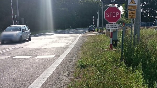 Kierowcy nie zatrzymują się przed znakiem Stop na DK9 w Jadachach – Tygodnik Nadwiślański
