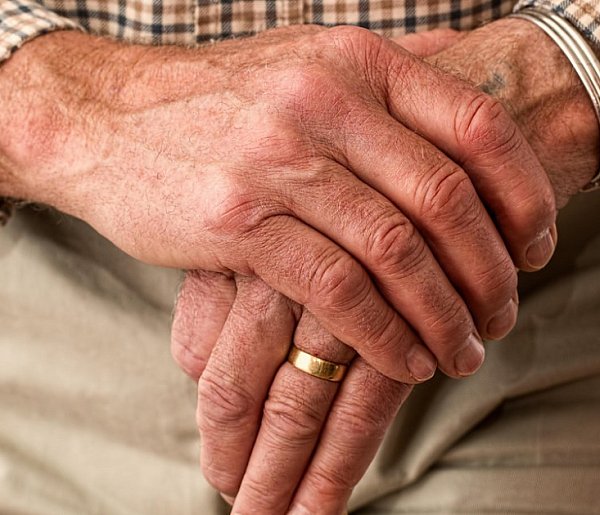 Fala odwołań do sądów. Seniorzy walczą o swoje pieniądze z ZUS-225258
