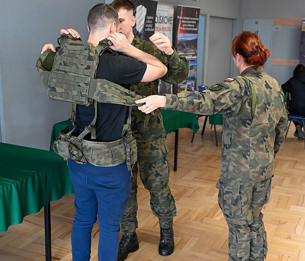 Wojsko wzywa Polaków na komisje. Chodzi głównie o te roczniki-229526