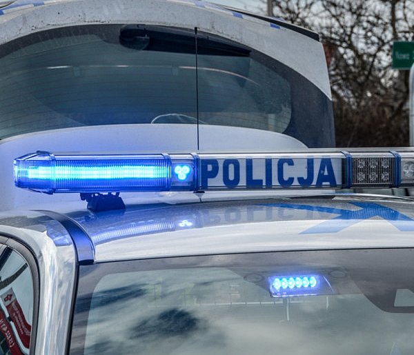 Policjanci zatrzymali w Tarnobrzegu osobowe bmw i znaleźli narkotyki