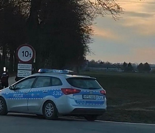 12-letnia rowerzystka potrącona przez samochód. Jechała z grupą znajomych