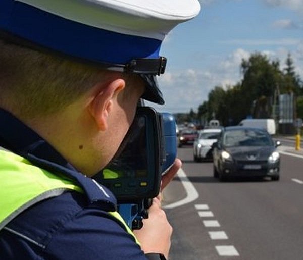 Liczne policyjne kontrole na drogach powiatu tarnobrzeskiego