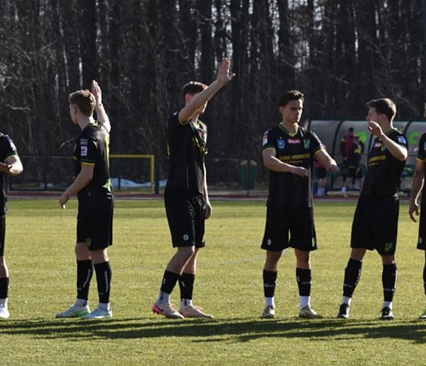 Siarka bez punktów w Starachowicach [TABELA]