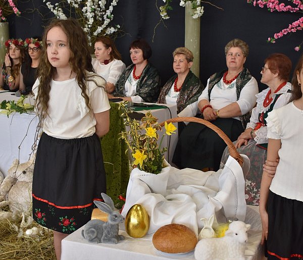 XIII Śniadanie Wielkanocne Gminy Klimontów zgromadziło przy stołach setki osób FOT