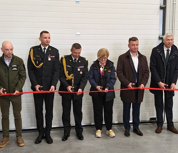 Nowa Dęba. Nowy obiekt dla strażaków oficjalnie otwarty [ZDJĘCIA]