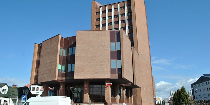 Tarnobrzeska prokuratura oskarża 18-letniego "dżihadystę" o planowanie zamachu