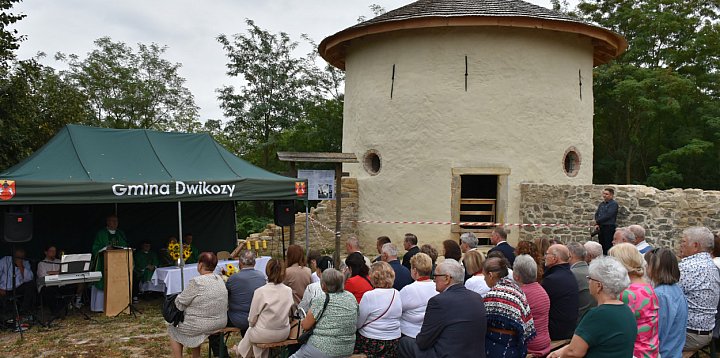 Baszta w Kicharach oficjalnie otwarta po remoncie-225375