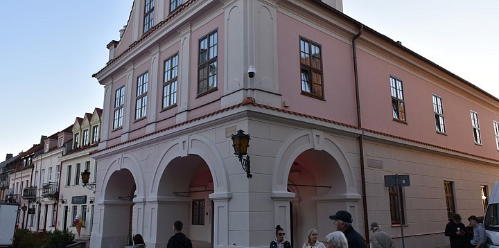 Ceramika Kazimierza Radulskiego na wystawie-226003