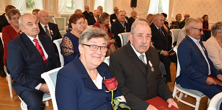 Złote gody w Łoniowie. Świętowało blisko 30 par [FOTO]-226650